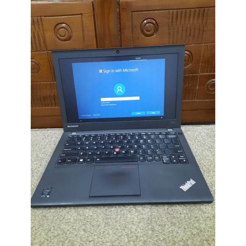 laptop lenovo thinkpad x240   core i5   8gb   ssd    ex kantor