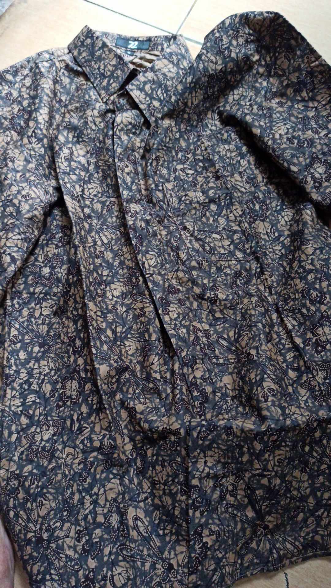 Kemeja Batik Pria Lengan Panjang Slimfit Premium Motif Capung Cream Krem Putih Tulang 726795 Cap 72