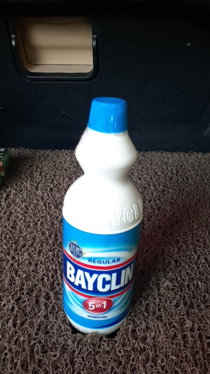 Bayclin Pemutih Regular 500 Ml