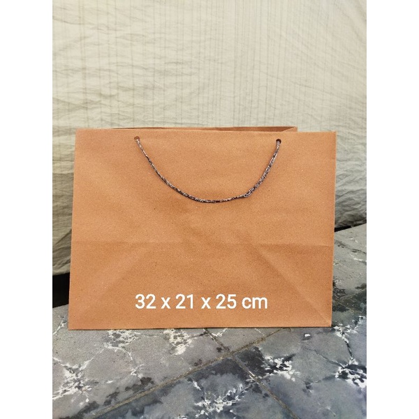 

Paperbag Coklat Polos / Paper bag Murah Ukuran Besar / Tas Kertas Kado Souvenir / Packaging Online Shop