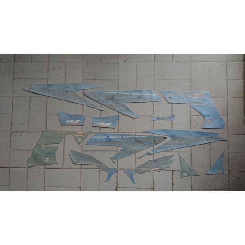Lis Body-Sticker Bodi-Decal-Striping-Stripping-Stripe Honda Supra X 125 DD 2006 Biru