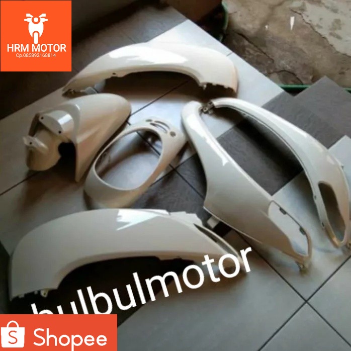 cover body halus scoopy fi 2013-2015 cream scoopy