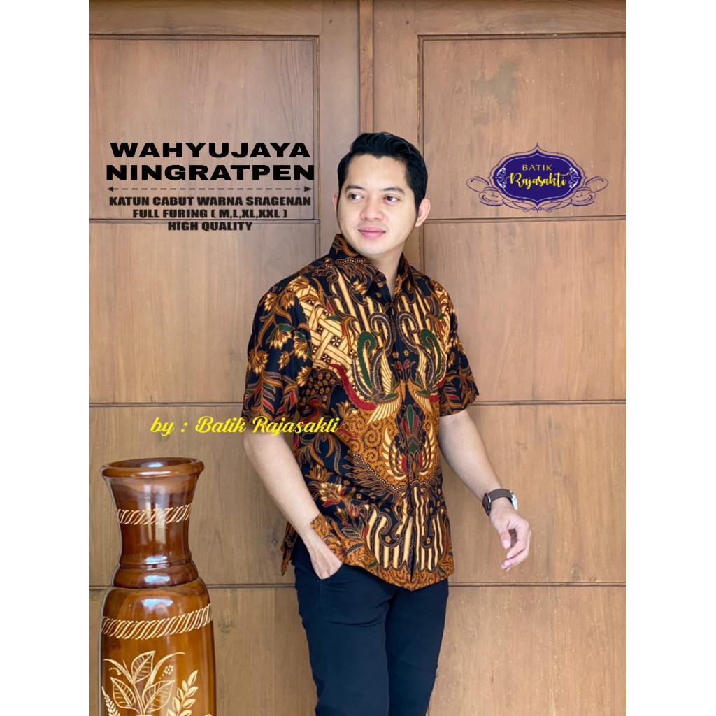 WAHYUJAYA NINGRAT RAJASAKTI KEMEJA BATIK SOLO PRIA LENGAN PENDEK LAPIS FURING ATASAN BATIK PREMIUM MODERN KATUN HALUS BAHUWIRYA  BANAMITRA BANAMITRA PUTIH BANGSAWAN BAYU PUTRA BERLIAN BIRU BHARATAYUDA BIMASENA BIRENDRA BIRU INDAH BRAHMAKERTA BRAHMAKERTA