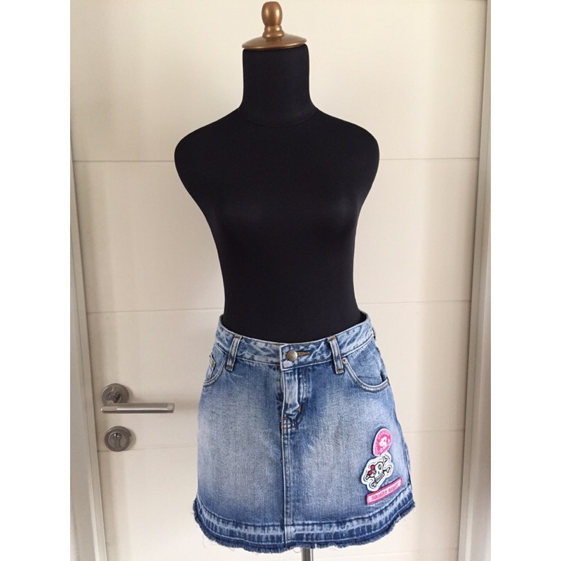 Rok Jeans - (Logo jeans ninety degrees)