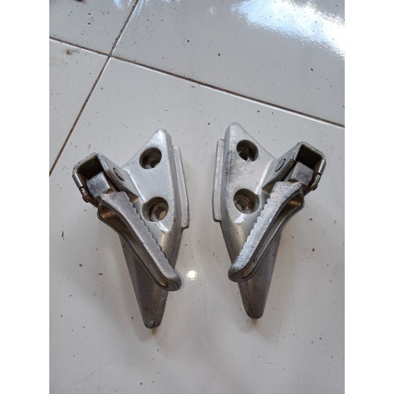 Footstep step Bostep Postep pijakan kaki kanan kiri Suzuki Spin ori