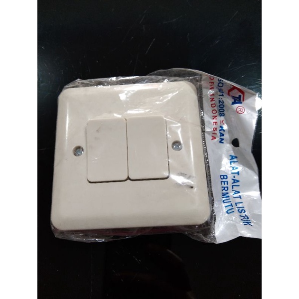 Saklar IB seri DEXTA