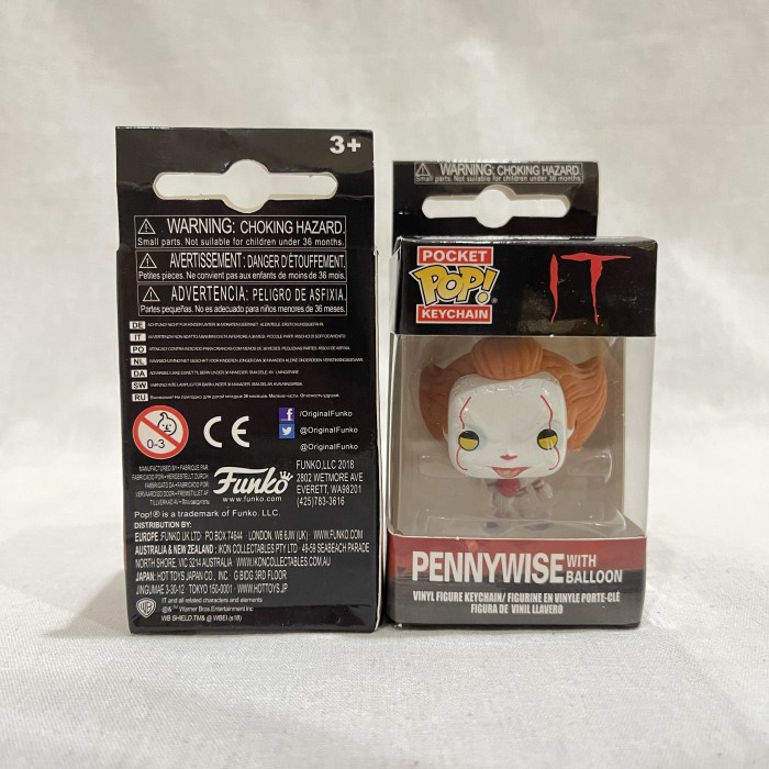 POCKET POP KEYCHAIN IT PENNYWISE WITH BALLOON BALON BALLON FUNKO