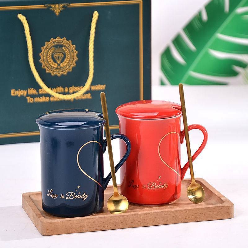 MUG COUPLE LoVE is Beauty / GELAS KERAMIK GIFTBOX  cocok untuk hampers