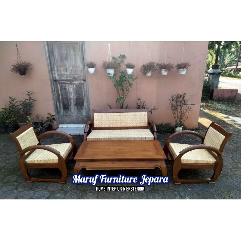 Set Kursi Tamu Antik/Kuno Rotan Sedan 211 + Meja