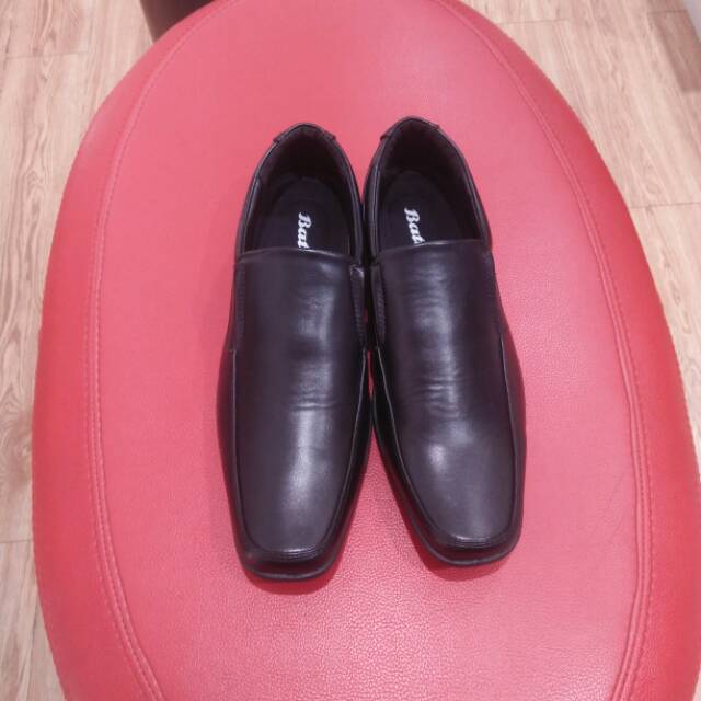 Sepatu pantofel pria bata original