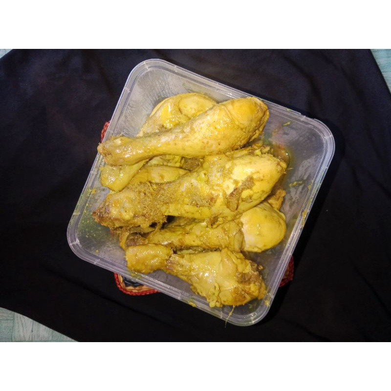 

KHUSUS PAHA AYAM UNGKEP KUNING ATAU LENGKUAS