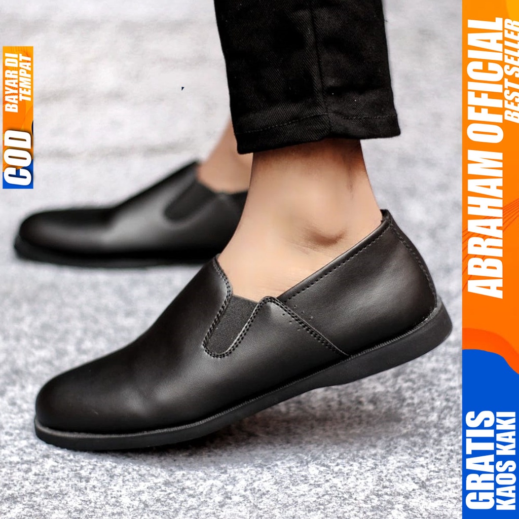 Sepatu Casual Pria Slip On Slop Selop Pansus Santai Kulit Pu Kerja Kantor Kulit Kondangan Hitam Polos Fashion shoes Terbaru Original Murah Kekinian Cowok POLAS ABRAHAM