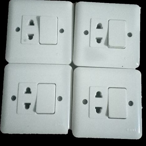 Omi Saklar Engkel + Stopkontak