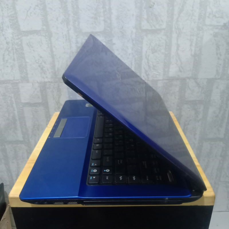 Laptop Asus K43SD Dualvga Nvdia Geforce 610M Ram 4GB HDD 320GB Layar 14 inch siap gaming editing