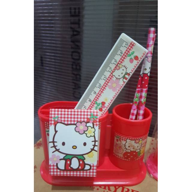 

Hello kitty tempat pensil set
