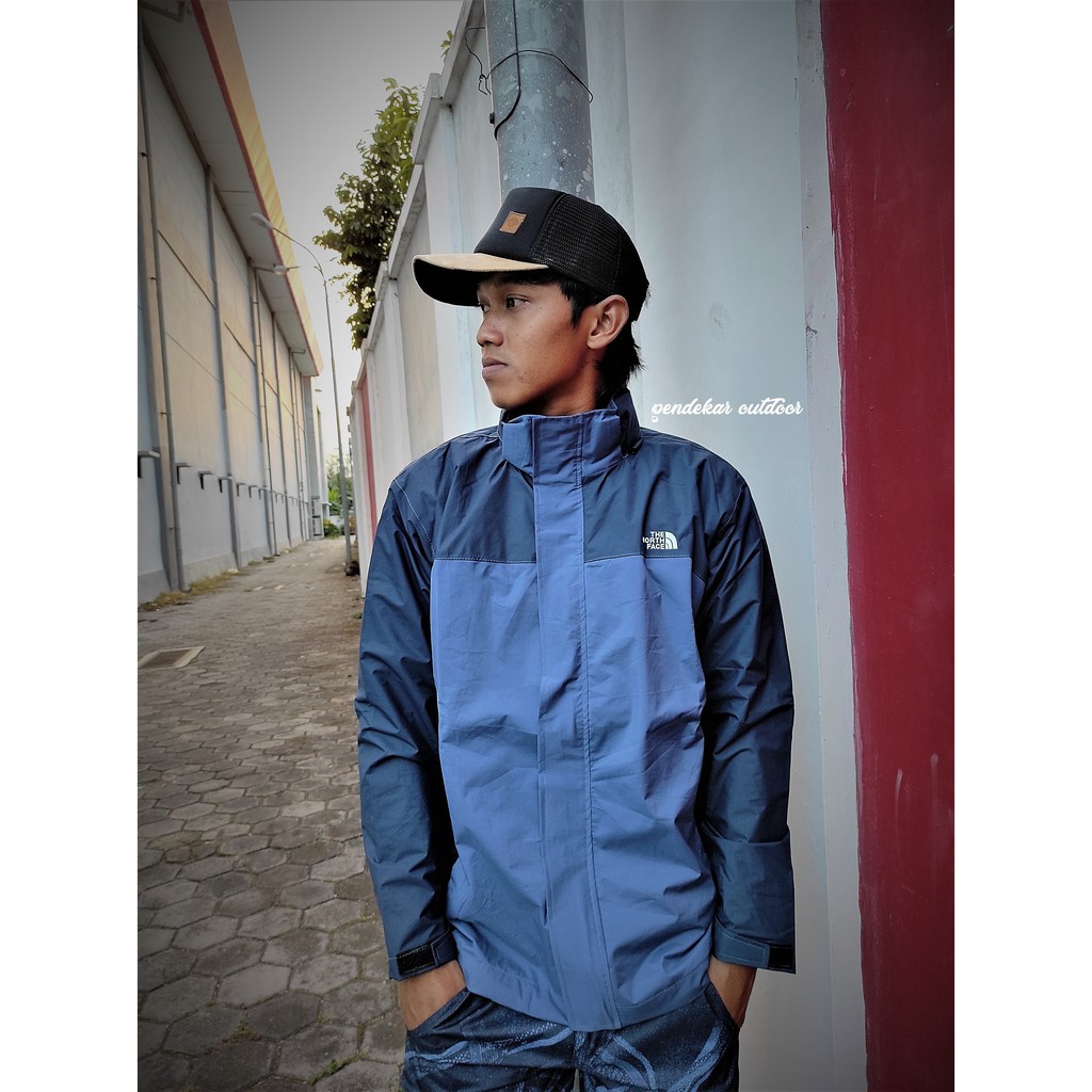 Jaket Gunung The North Face Windbreaker Waterproof