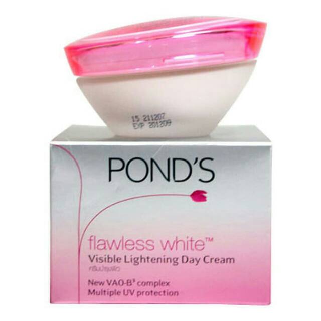 Ponds flawless white lightening day cream spf18++ 25grm