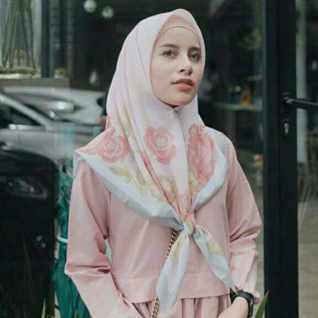 Oditee VOAL    CELOSIA Scarf