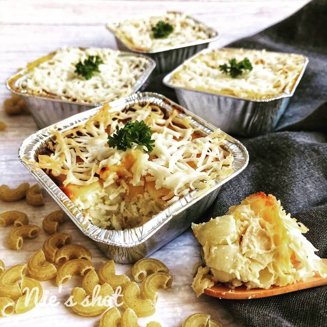 

Akira Pasta Makaroni Schoutell