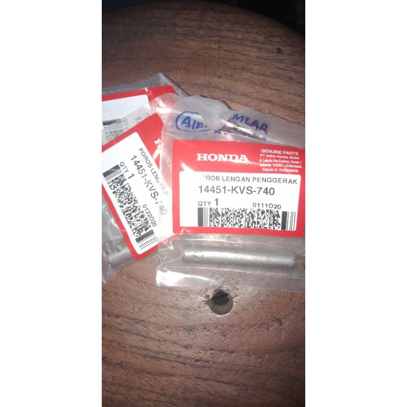 As Temlar/Shaft Rocker Arm [14451-KVS-740] CRF 150L pnp Verza