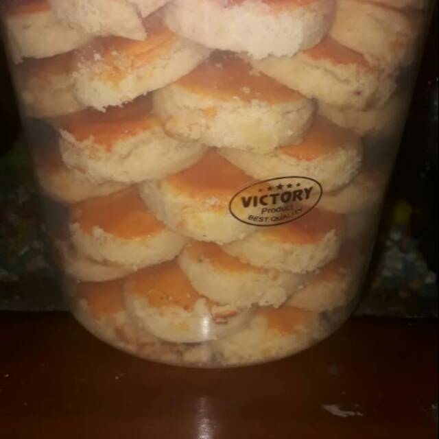 

Kueh atum