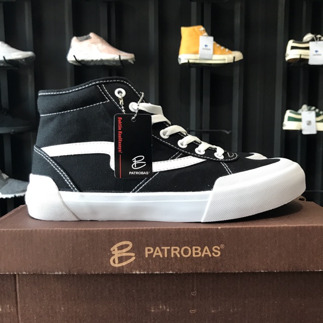 Patrobas Ivan High Black White