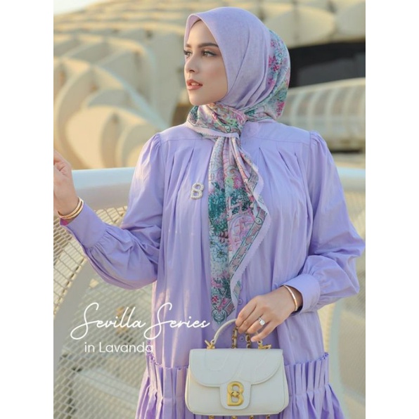 Sevilla series lavanda buttonscarves