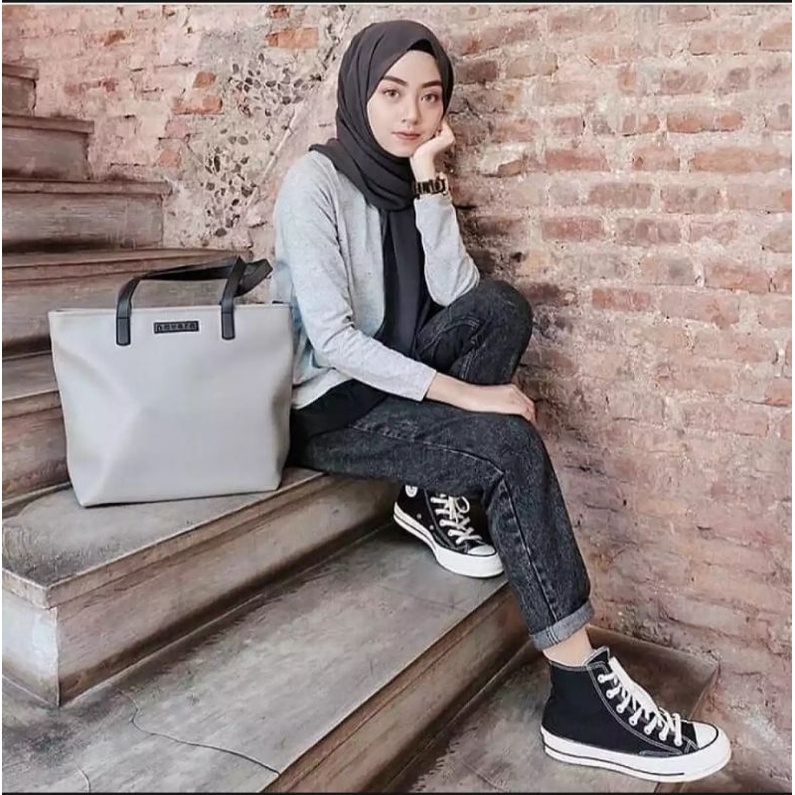 CELANA BOYFRIEND JEANS HITAM POLOS HITAM SNOW CELANA JEANS WANITA HITAM