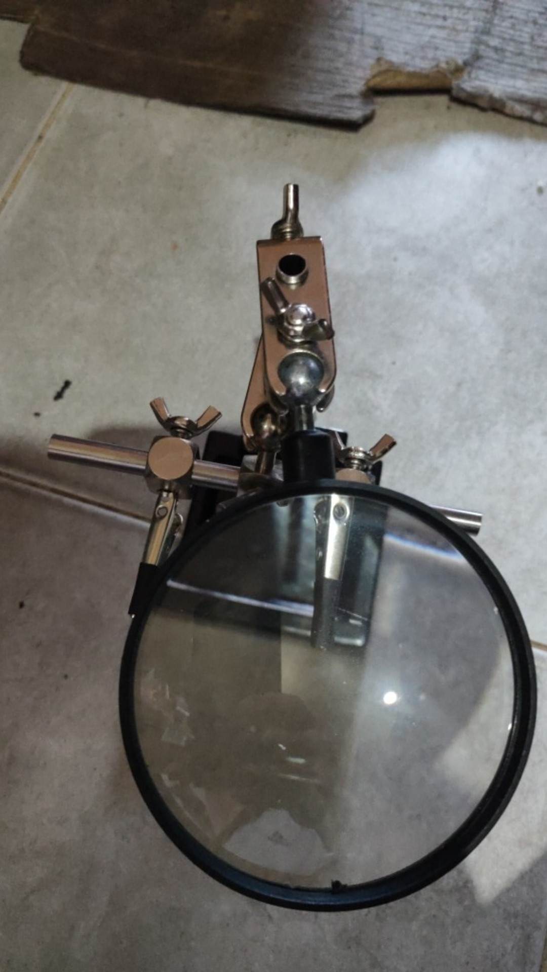 Pegangan Solder / Helping Hand Dekko Zd-10h