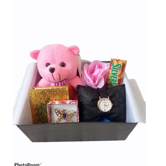 

BCN Kado Cewek ULANG TAHUN, ANNIVERSARY, SIDANG, WISUDA, GIFT, (BOX PREMIUM) ✡→ 46