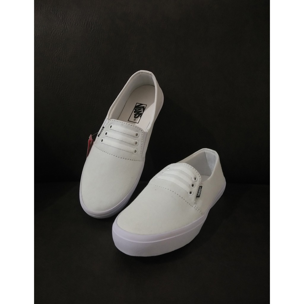 SEPATU SLIP ON PUTIH POLOS 010 PRIA DAN WANITA/SEPATU KULIAH/SEPATU KERJA/SEPATU PUTIH/SEPATU PERAWAT