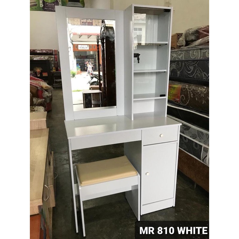 Meja Rias Minimalis Extra Rak Kaca