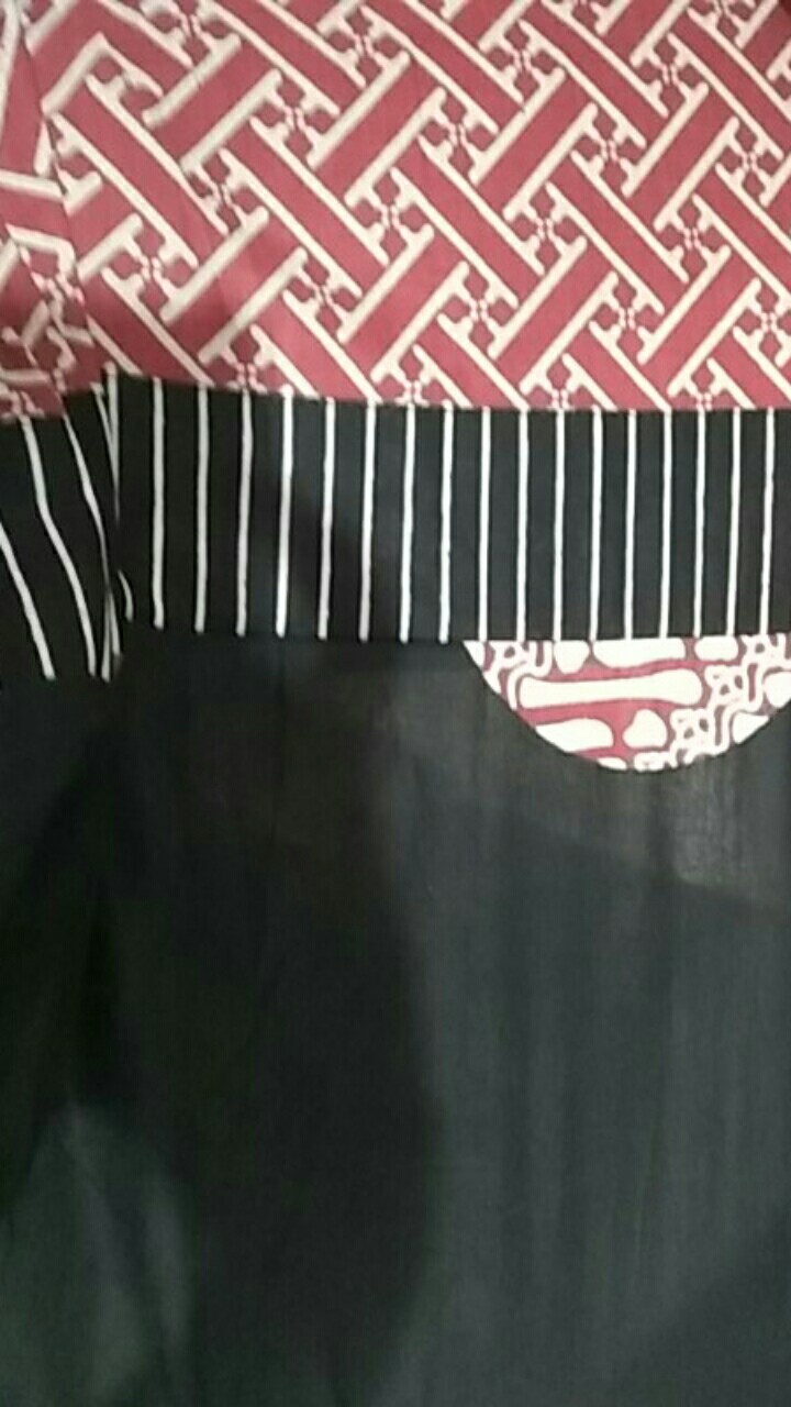 Tunik Nadine Batik Kombinasi Merah Midi Cantik Kekinian