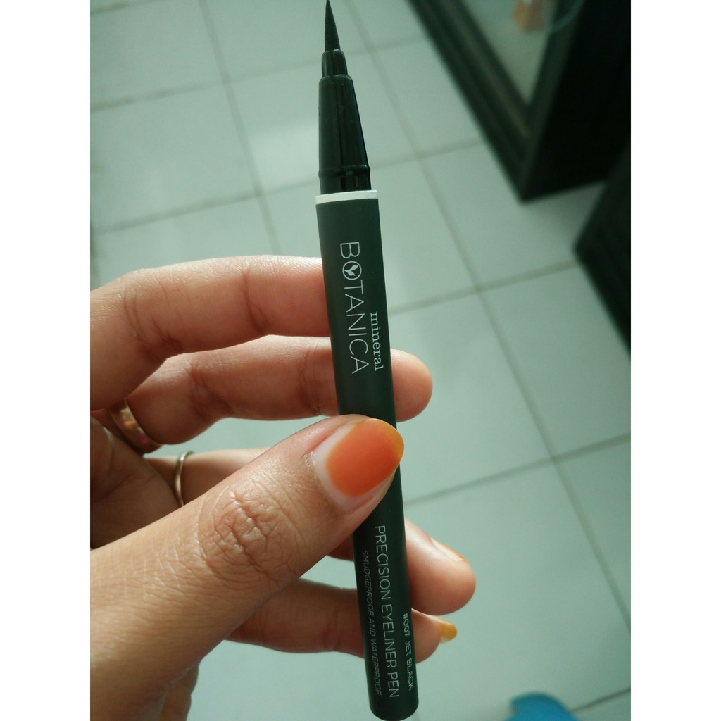 Mineral Botanica The Grail Precision Eyeliner Pen