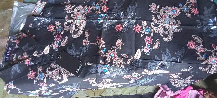 [gridline - Ls040 Black & Navy] Kemeja Batik Slimfit Pria Katun Lengan Panjang