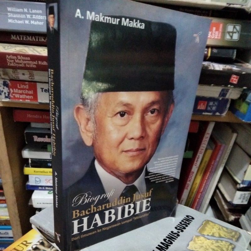 Jual BUKU BIOGRAFI BAHARUDDIN JUSUF HABIBIE/BJ HABIBIE | Shopee Indonesia