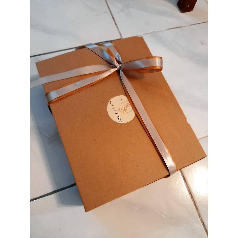 

KADO PACAR/KADO CEWEK/GIFT BOX COWOK/HAMPERS CEWEK/HADIAH ULANG TAHUN CEWEK