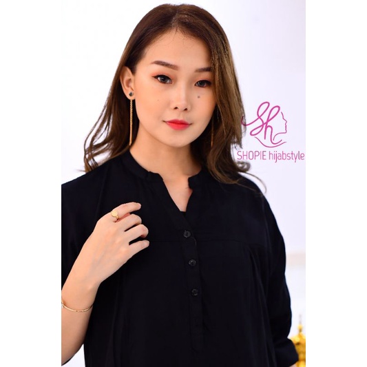 Blus Polos Hitam - Blouse Polos Rayon - Black - Fathin Basic - SHOPIE Hijabstyle - Polos Hitam-6
