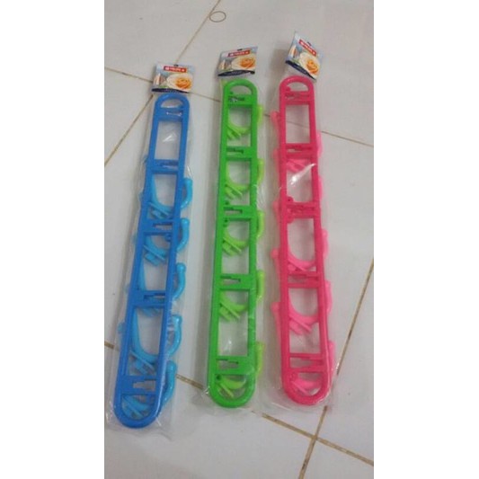 Kapstok / Gantungan Baju Lion Star