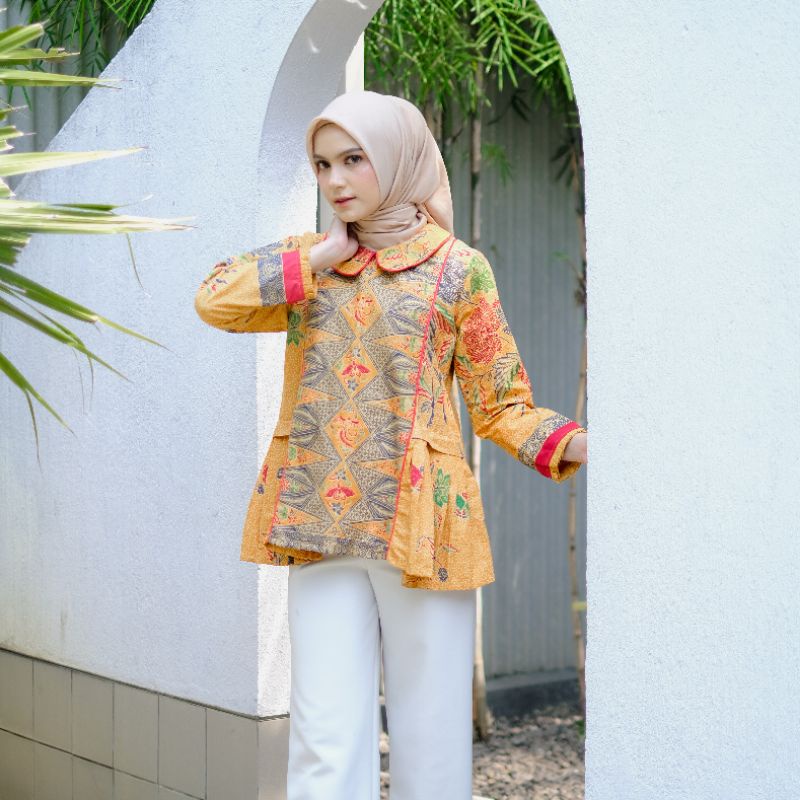 Jelita blus batik wanita kantor modern