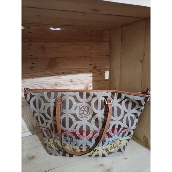 Preloved tas wanita Louis Quatorze