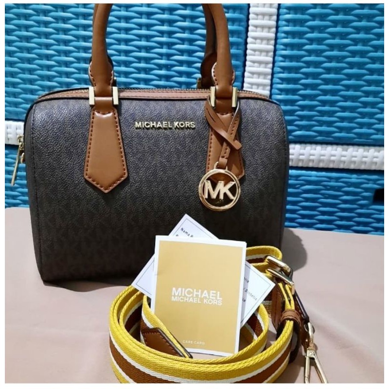 PRELOVED MK HAYES DUFFLE❌SOLD BY WA❌