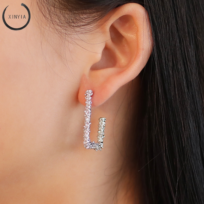 Anting Tusuk Model Geometri Gaya Retro