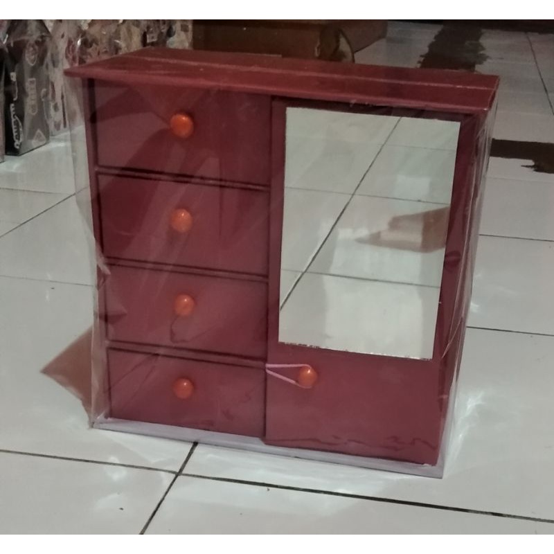 

Laci 4 + Pintu + Kaca