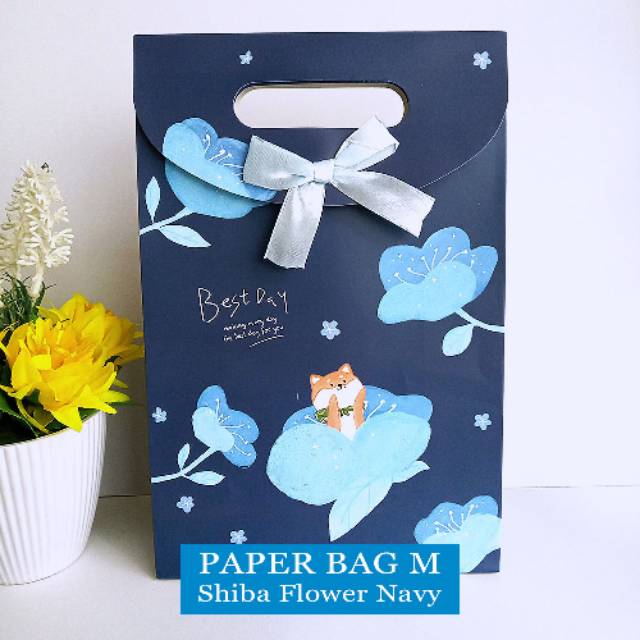 

Paper Bag Motif / Tas Kertas Kado / Tas Ulang Tahun - paper bag M garden