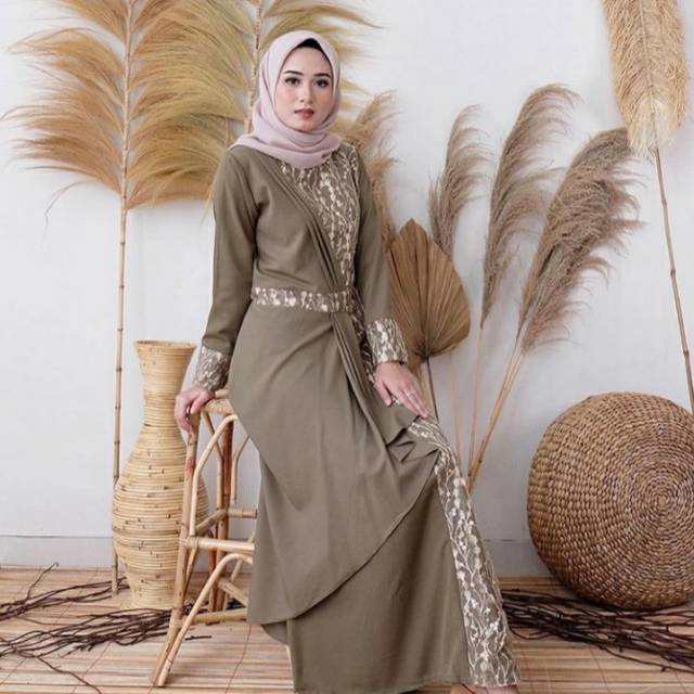 Belvina Dress