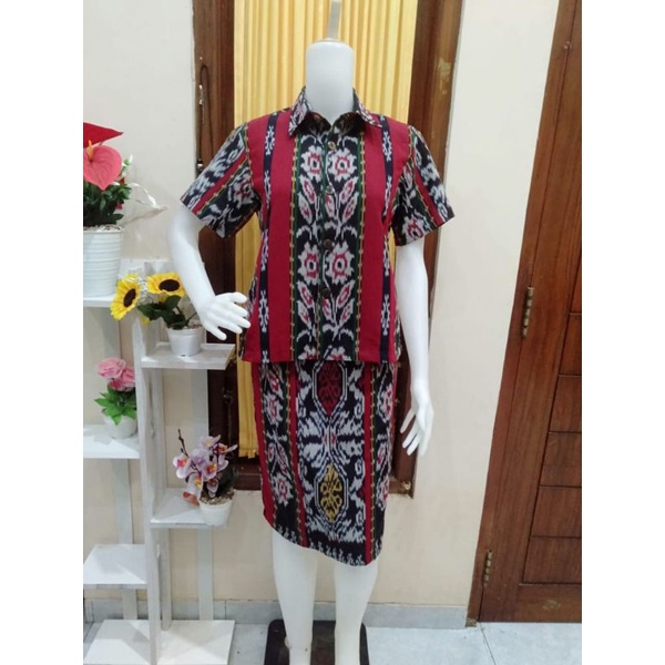 setelan rok mini dan kemeja tenun Midi kerah