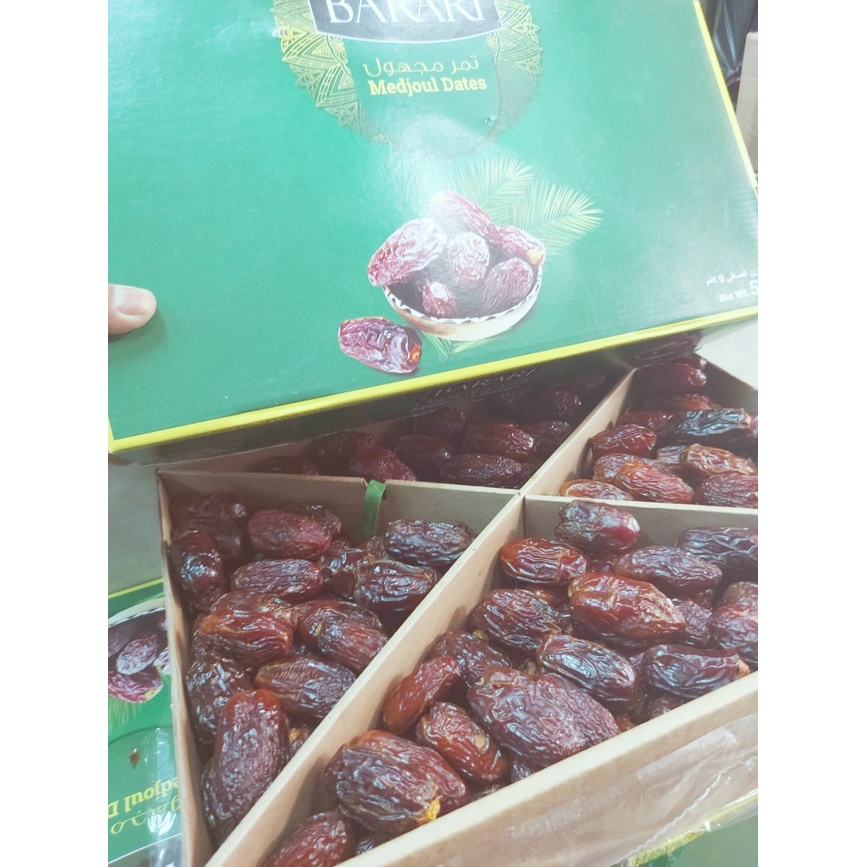 

Kurma MEDJOOL 5KG Original / Kurma BERKUALITAS ukuran Jumbo Besar Fresh