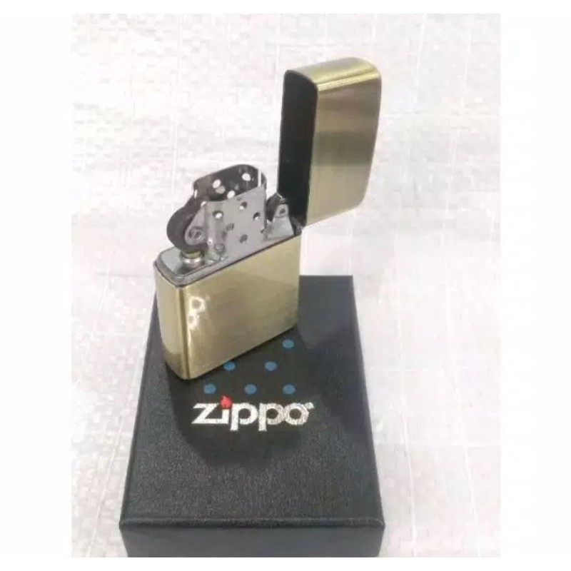 KOREK API ZIPPO KLASIK LAPIS KUNING DAN PERAK ASLI TERSEDIA WARNA GOLD DAN SILVER MOTIF ZIPPO U S A TING S X PREMIUM TERMURAH