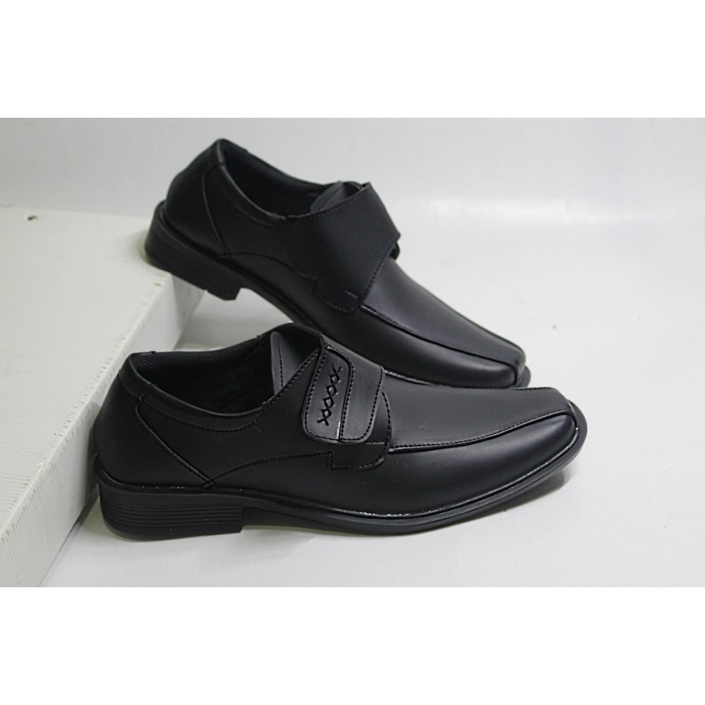 SEPATU PANTOFEL PERIA FORMAL BLACK KERJA KANTORAN KULIAH KONDANGAN WIPAKA ORIGINAL TERLARIS